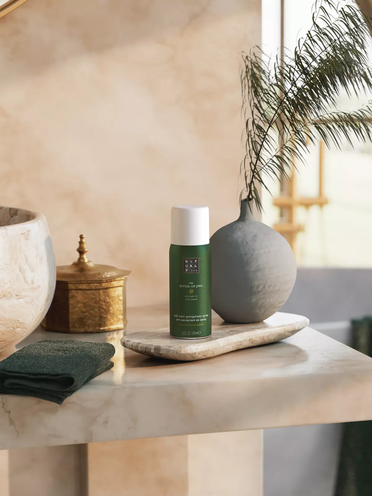 THE RITUAL OF JING
Anti-Perspirant Spray
spray anti-transpirant