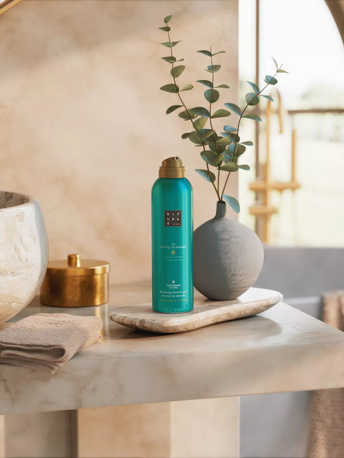 THE RITUAL OF KARMA
Foaming Shower Gel
mousse de douche