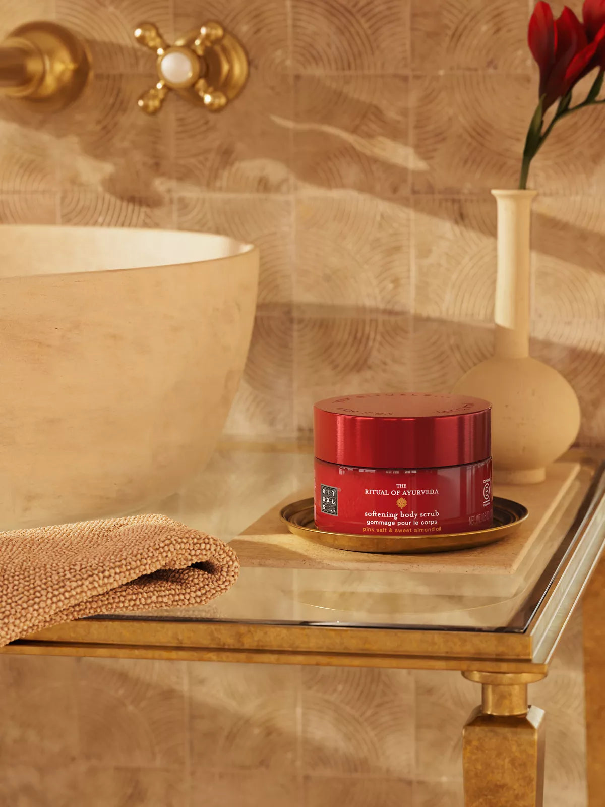 THE RITUAL OF AYURVEDA
Body Scrub
gommage au sel de l’Himalaya pour le corps