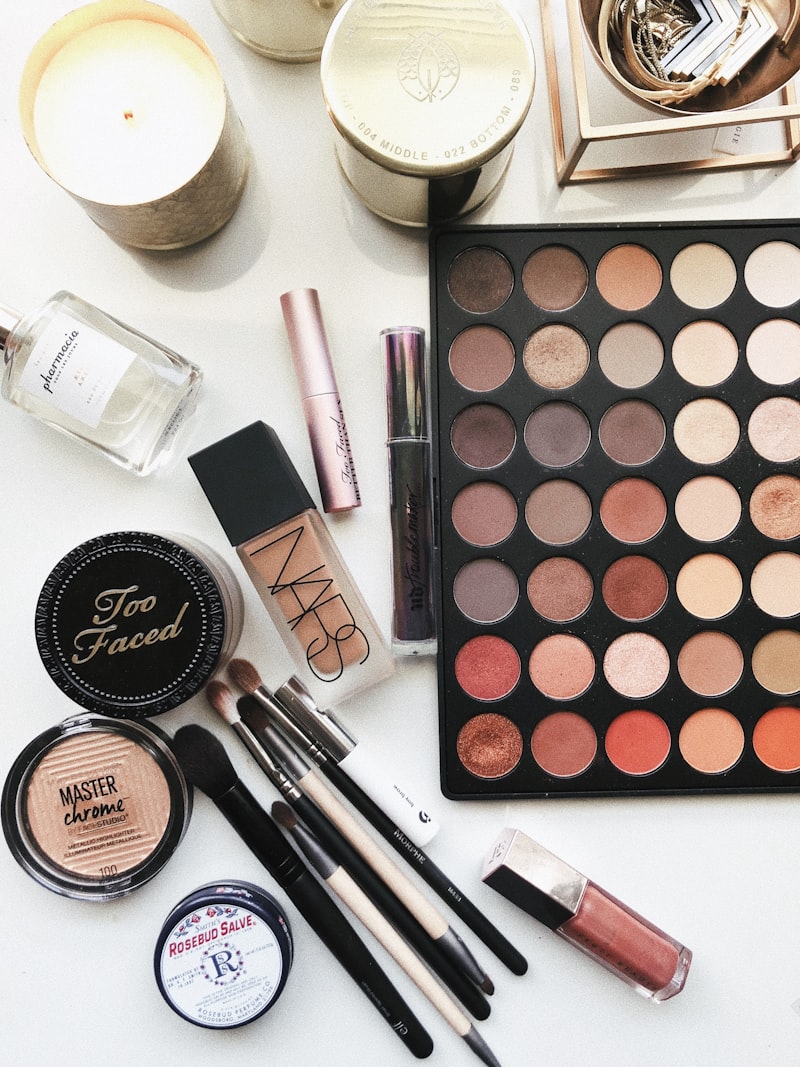 Fond De Teint Compact Poudré (Collection N°33)