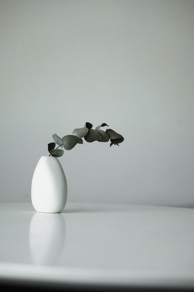 Vase Céramique Visage Abstrait Off-White 22cm